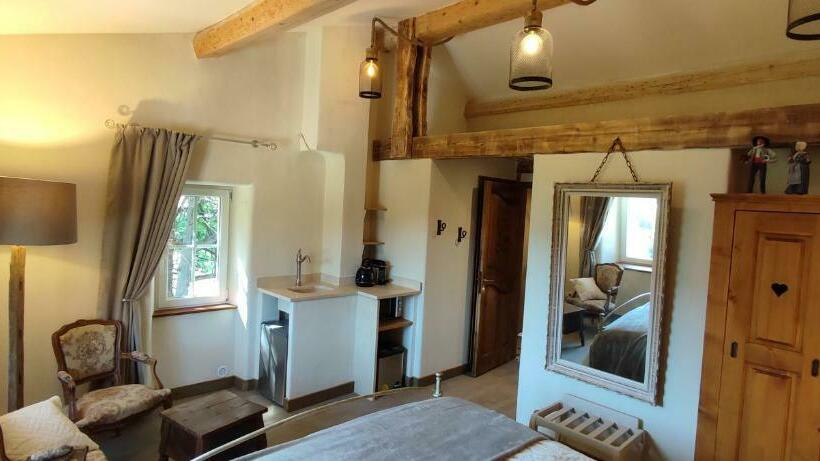 مبيت وإفطار Domaine De Combe Beluze