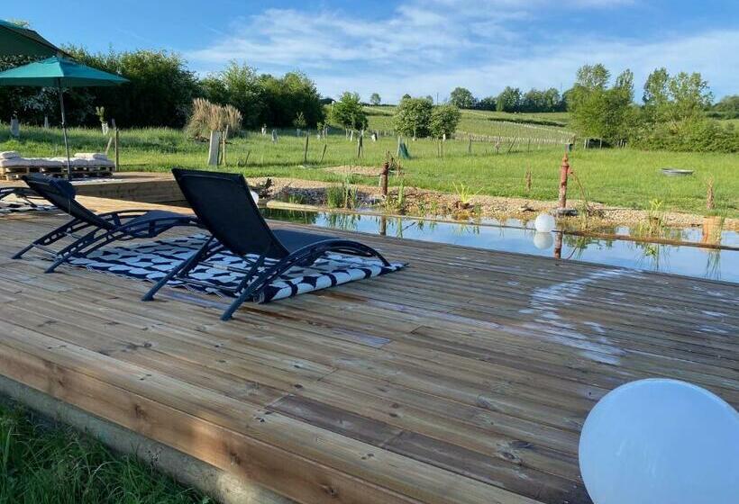 Bed and Breakfast Suite Campagnarde Près Bordeaux, Vue Sur Les Vignes Au Château Camponac