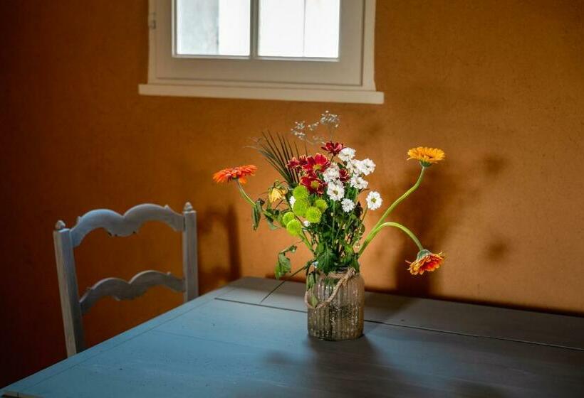 Bed and Breakfast Suite Campagnarde Près Bordeaux, Vue Sur Les Vignes Au Château Camponac