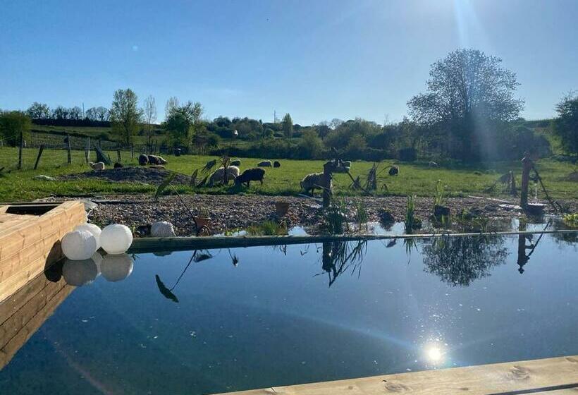 Bed and Breakfast Suite Campagnarde Près Bordeaux, Vue Sur Les Vignes Au Château Camponac