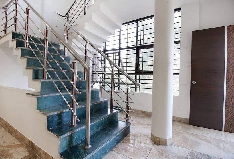 酒店 Fabexpress Yuvan