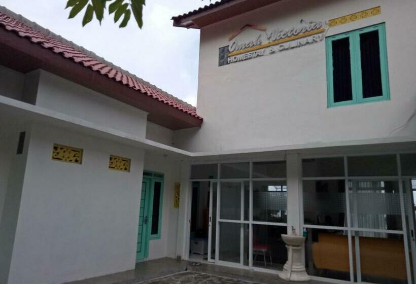 فندق Spot On 91323 Omah Victoria Homestay & Culinary