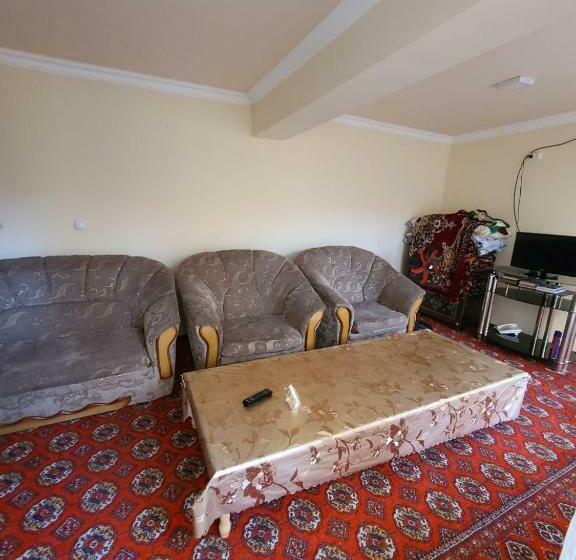 פנסיון Registan Center Guest House