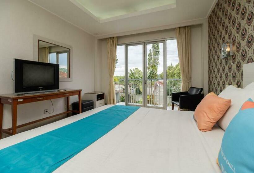 Sans Hotel Bogor Indah Nirwana Puncak