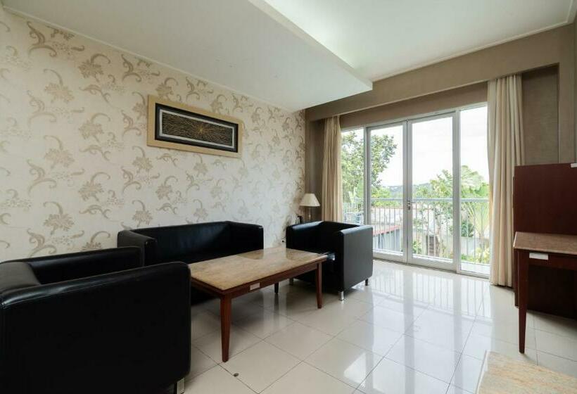 Sans Hotel Bogor Indah Nirwana Puncak