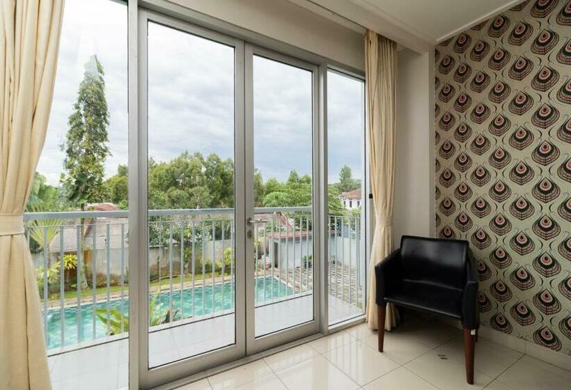 Sans Hotel Bogor Indah Nirwana Puncak