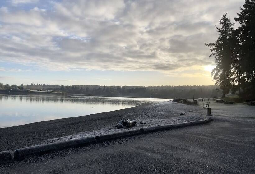 ホテル Lodges On Vashon