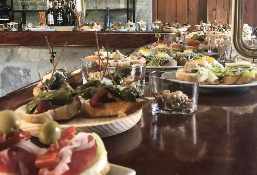 Hotelli Rural Ana De Navarra