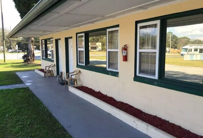 Withlacoochee Motel