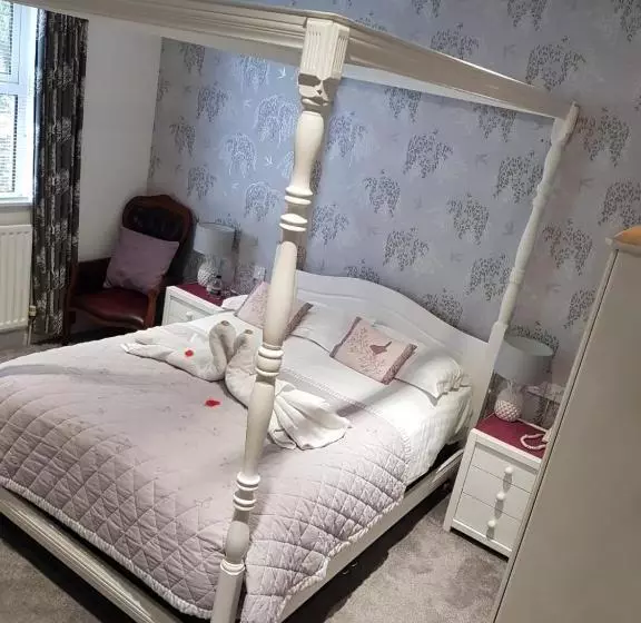 Hotel Glenburn Guest House