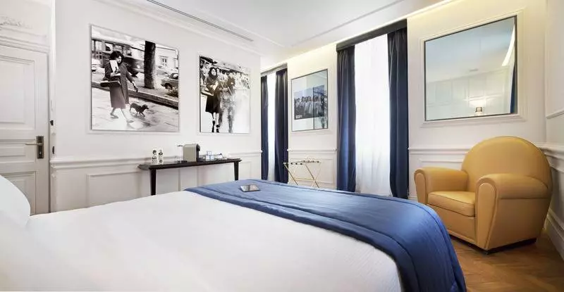 مسافرخانه The Corner Roma