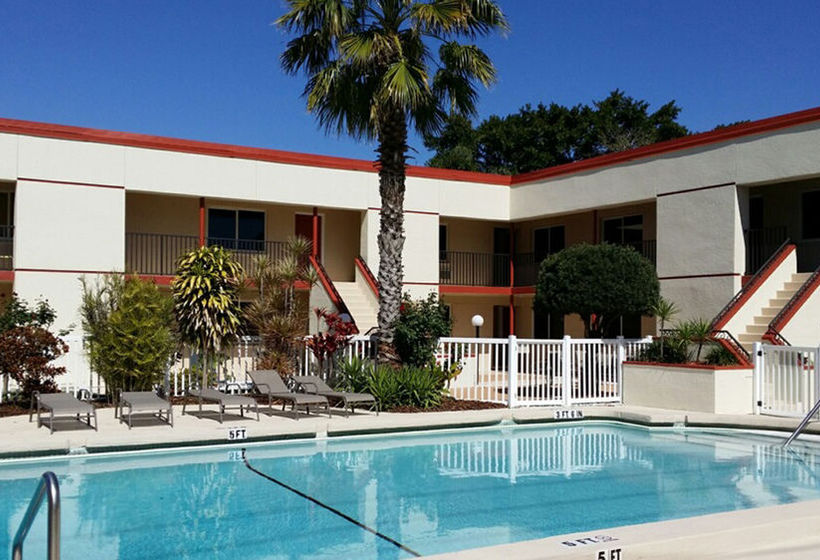 فندق Bamboo Beach Club