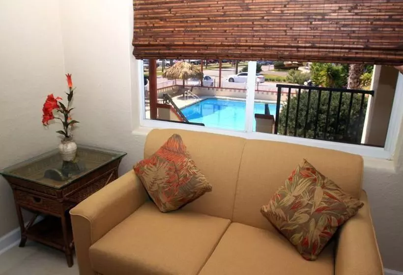Hotelli Bamboo Beach Club