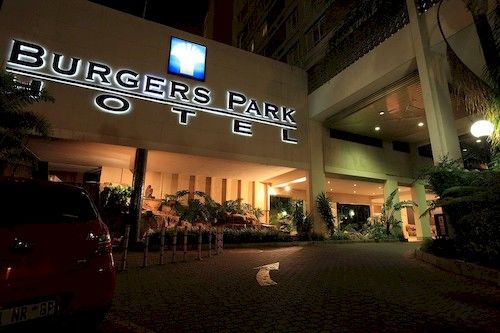 Sierra Burgers Park Hotel