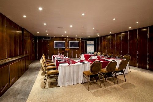 Sierra Burgers Park Hotel