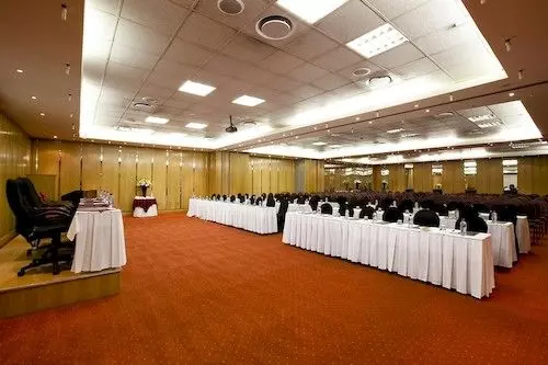 Sierra Burgers Park Hotel