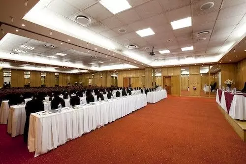 Sierra Burgers Park Hotel