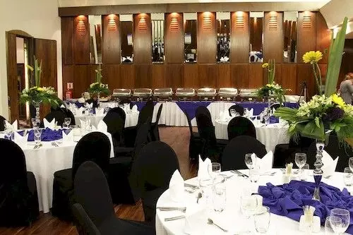 Sierra Burgers Park Hotel