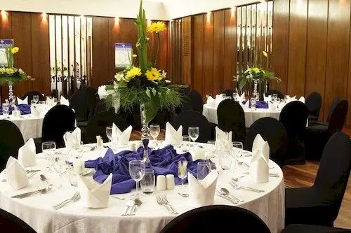 Sierra Burgers Park Hotel