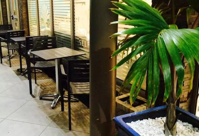 هتل Hôtel Select Réunion