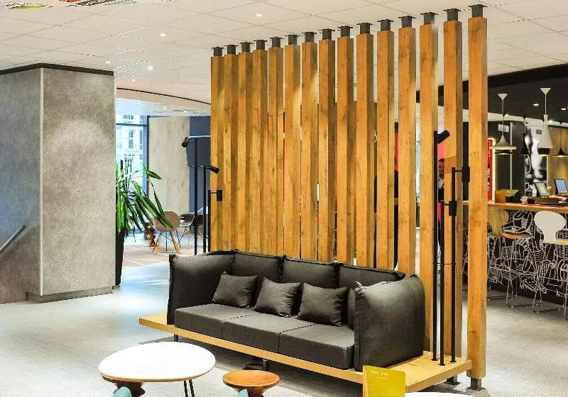 هتل Ibis Skopje City Center