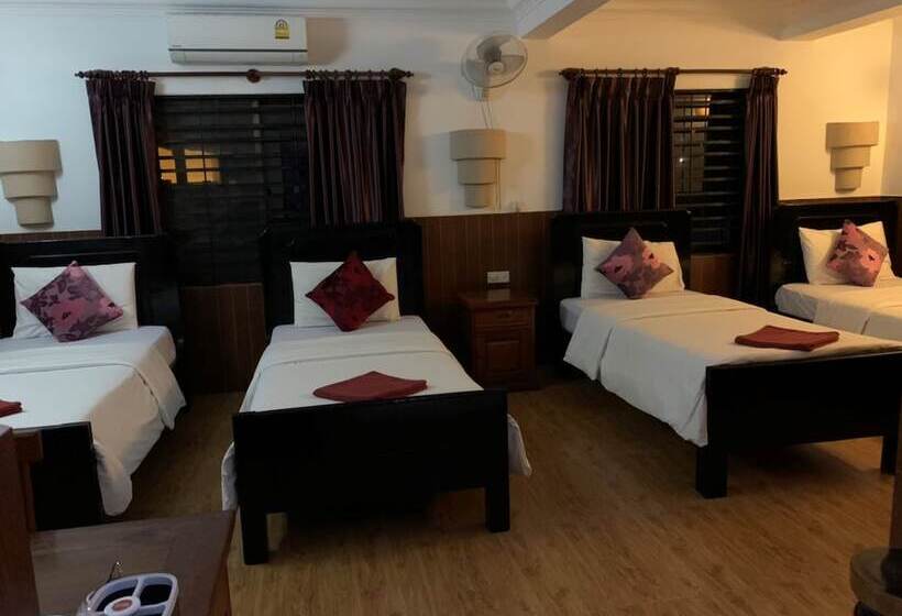 هتل Jasmine Lodge