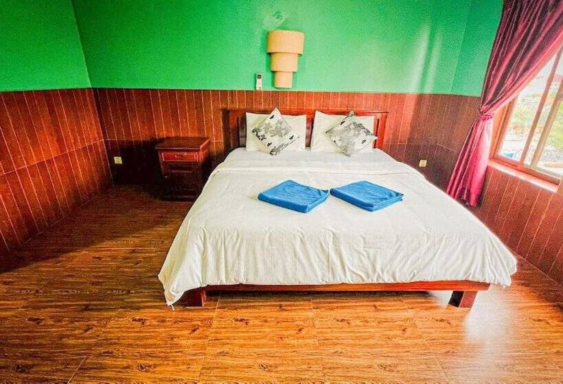 هتل Jasmine Lodge