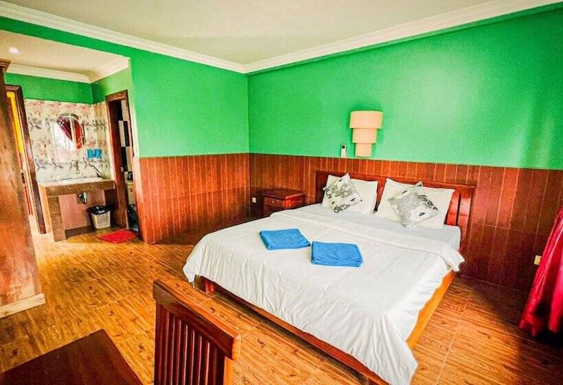 هتل Jasmine Lodge