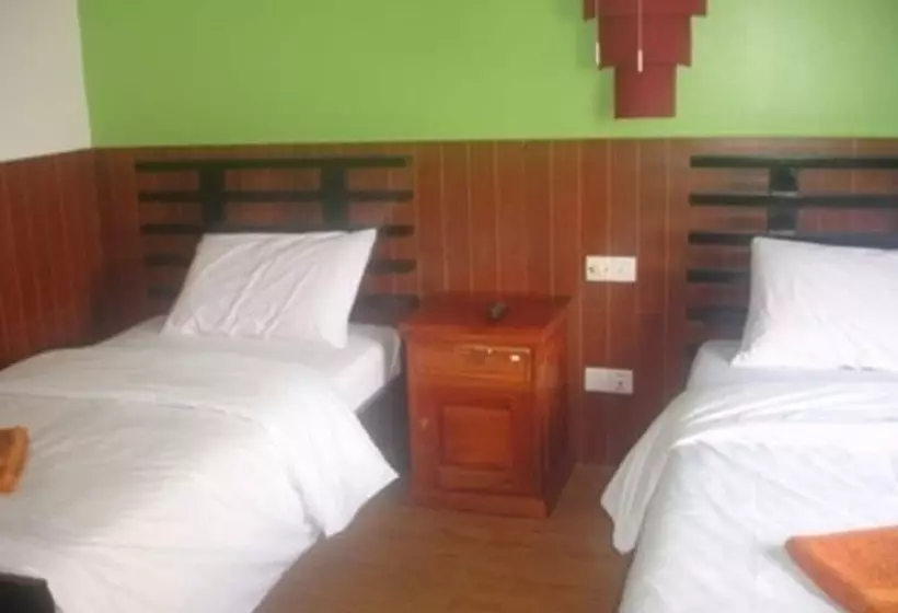 ホテル Jasmine Lodge