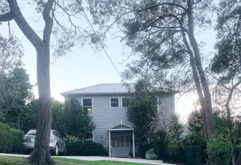 בית מלון כפרי La Perouse Lorne