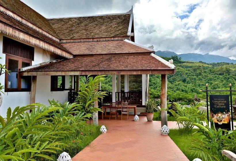 Nam Ou Riverside Hotel & Resort