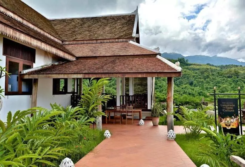 Nam Ou Riverside Hotel & Resort