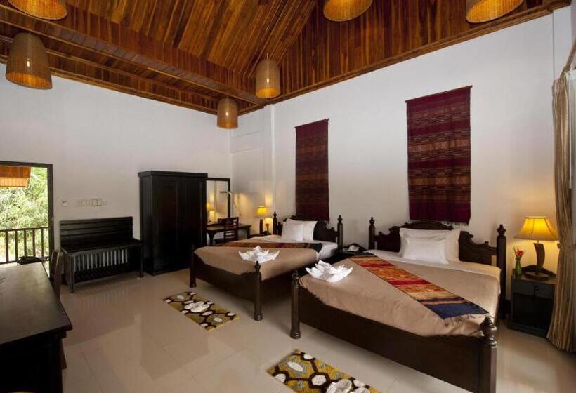 Nam Ou Riverside Hotel & Resort