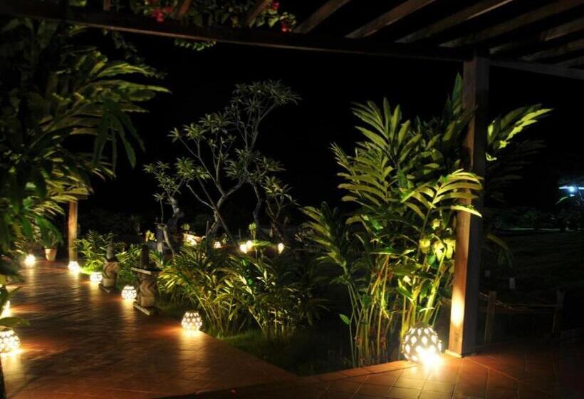 Nam Ou Riverside Hotel & Resort