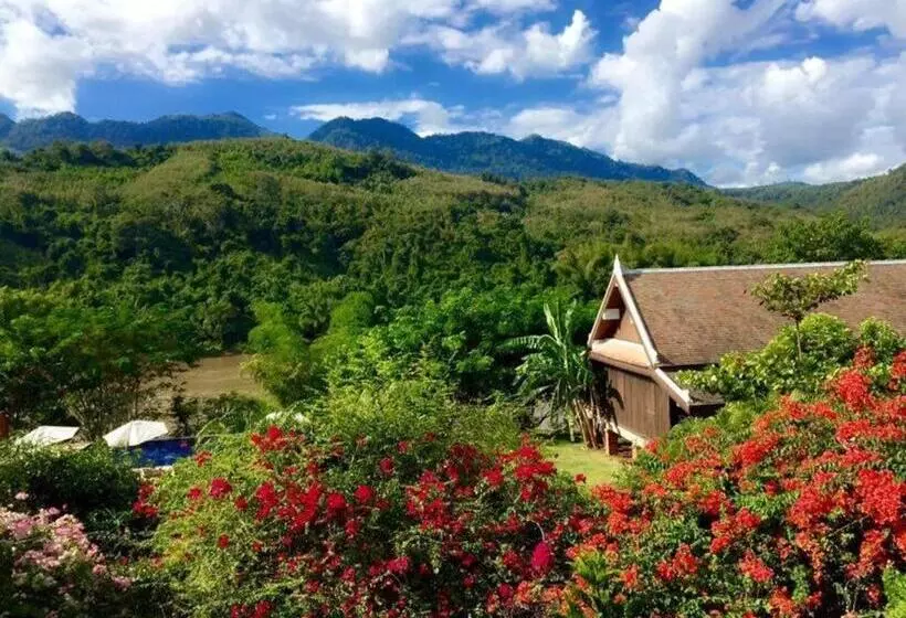 Nam Ou Riverside Hotel & Resort