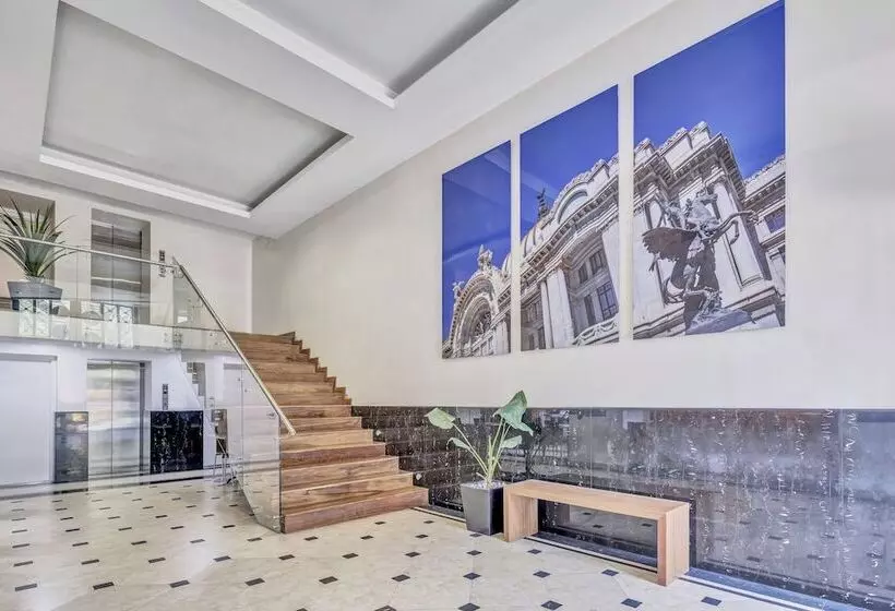 Отель One Ciudad De Mexico Alameda