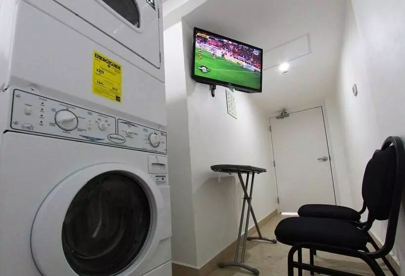 Отель One Ciudad De Mexico Alameda