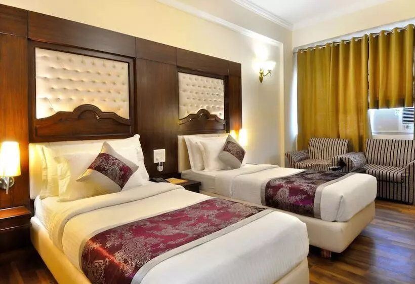 هتل Solitaire Chandigarh