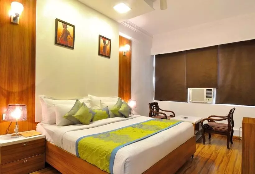 هتل Solitaire Chandigarh