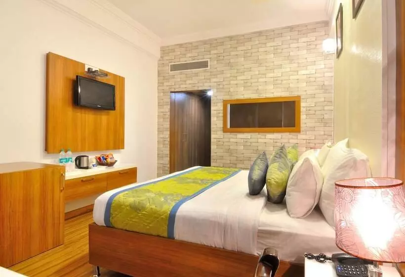 هتل Solitaire Chandigarh