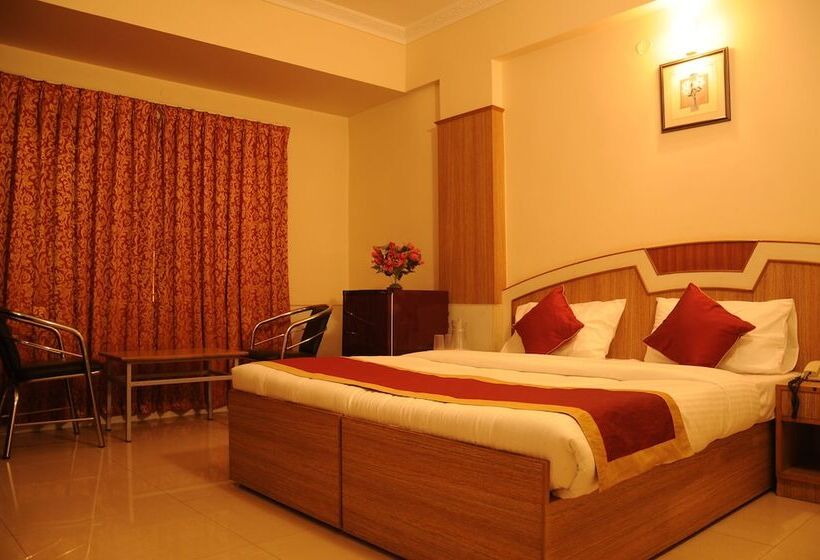 هتل Srinidhi Residency