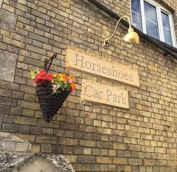 فندق The Horseshoes Bed & Breakfast