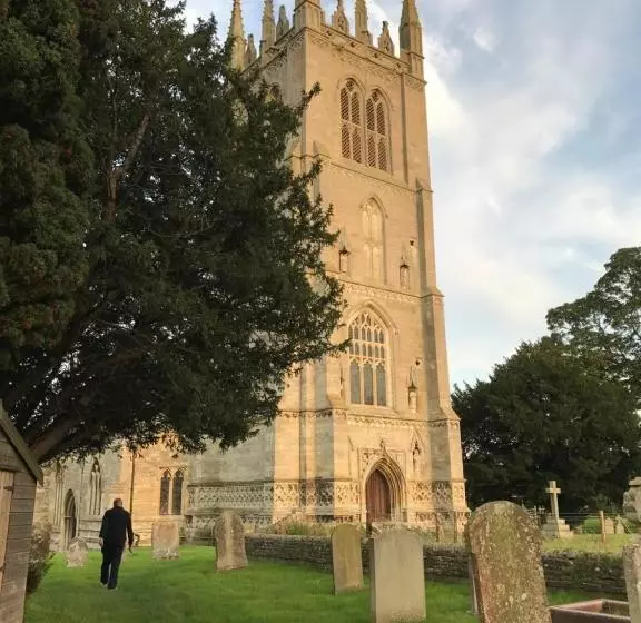 فندق The Horseshoes Bed & Breakfast