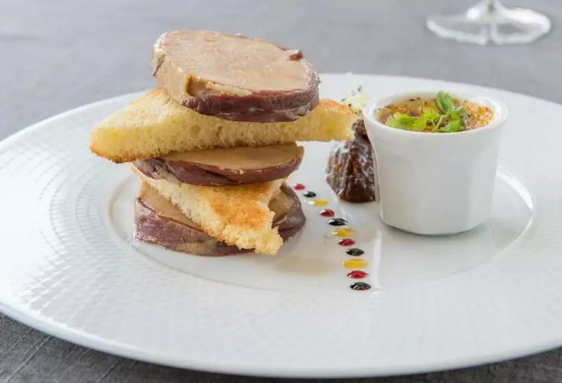 Logis Hotels Au Colombier Du Touron