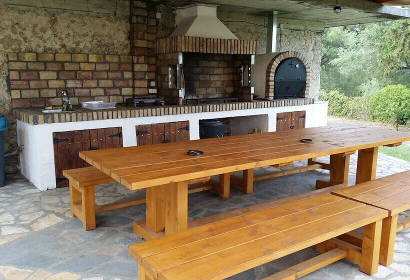 Marilena Apartments & Studios