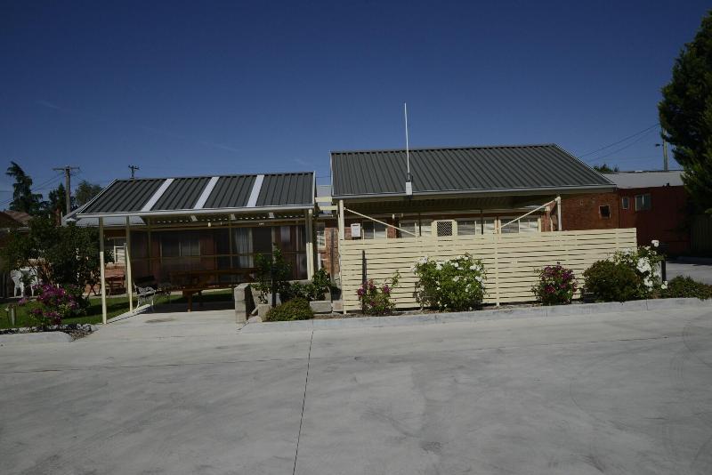 فندق على الطريق Heritage Inn Bathurst