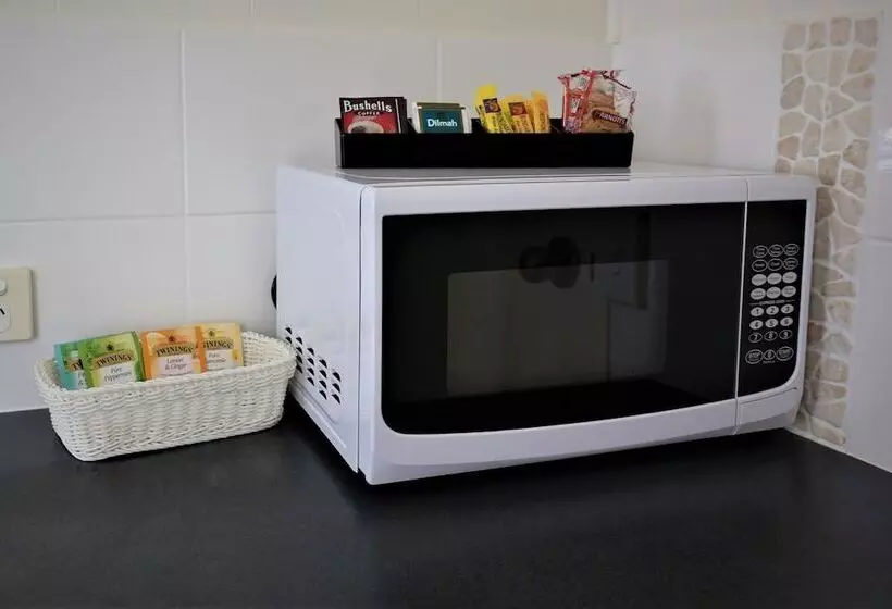 Motel Pacific Palms Motor Inn