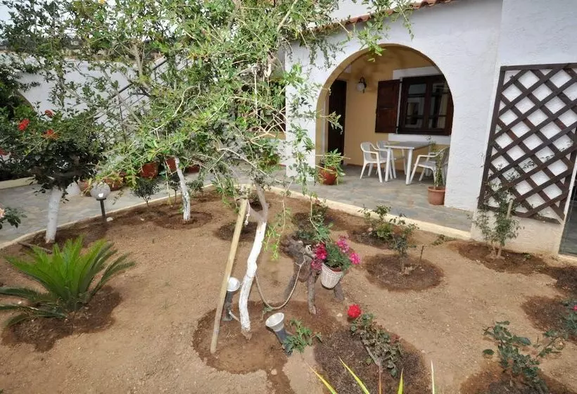 Pennystella Apartments