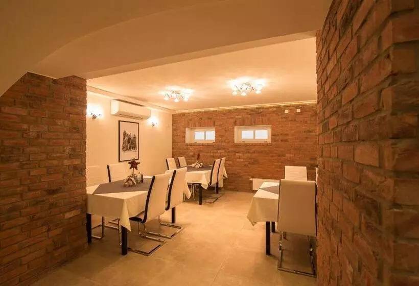 ホテル Zajazd Biskupi