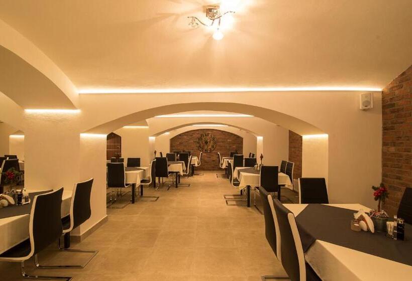 בית מלון כפרי Zajazd Biskupi